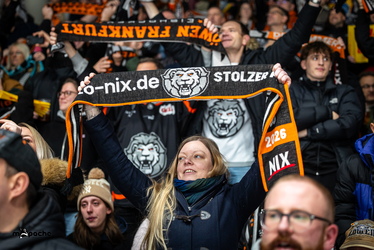 Löwen Frankfurt - Dresdner Eislöwen - 30.12.25 - 042