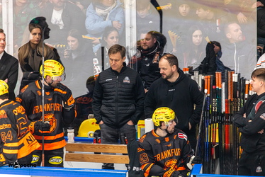 Löwen Frankfurt - Dresdner Eislöwen - 30.12.25 - 076