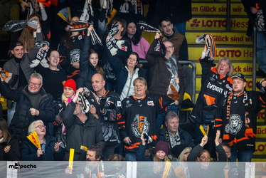 Löwen Frankfurt - Dresdner Eislöwen - 30.12.25 - 087