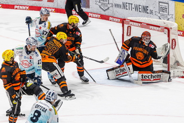 Löwen Frankfurt - Dresdner Eislöwen - 30.12.25 - 116