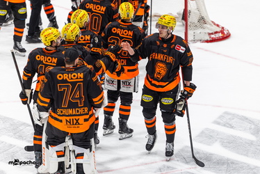 Löwen Frankfurt - Dresdner Eislöwen - 30.12.25 - 120