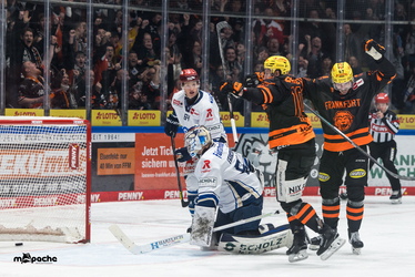 Löwen Frankfurt - Schwenninger Wildwings - 4.1.26 - 091
