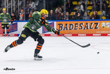 Löwen Frankfurt - Adler Mannheim - 9.1.26 - 005