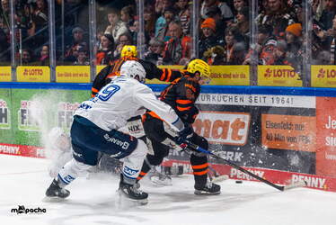 Löwen Frankfurt - Adler Mannheim - 9.1.26 - 026