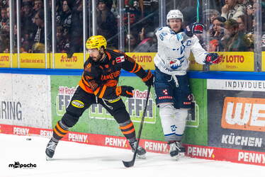 Löwen Frankfurt - Adler Mannheim - 9.1.26 - 027