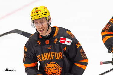 Löwen Frankfurt - Adler Mannheim - 9.1.26 - 031