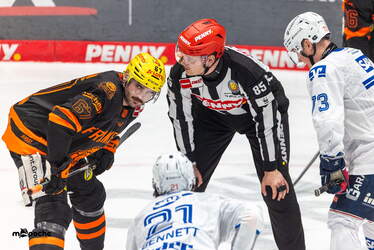 Löwen Frankfurt - Adler Mannheim - 9.1.26 - 042
