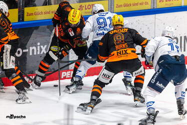 Löwen Frankfurt - Adler Mannheim - 9.1.26 - 051