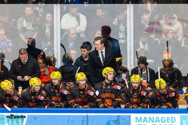Löwen Frankfurt - Adler Mannheim - 9.1.26 - 075