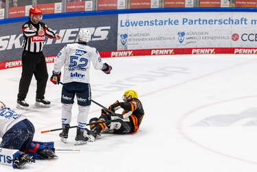 Löwen Frankfurt - Adler Mannheim - 9.1.26 - 087