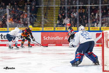 Löwen Frankfurt - Adler Mannheim - 9.1.26 - 096