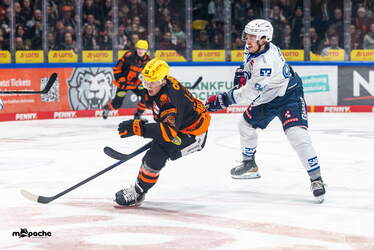 Löwen Frankfurt - Adler Mannheim - 9.1.26 - 098