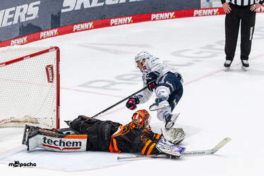 Löwen Frankfurt - Adler Mannheim - 9.1.26 - 104