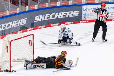 Löwen Frankfurt - Adler Mannheim - 9.1.26 - 105
