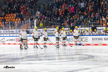 Grizzlys Wolfsburg - Löwen Frankfuert - 11.1.26 - 010