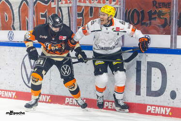 Grizzlys Wolfsburg - Löwen Frankfuert - 11.1.26 - 041