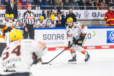 Grizzlys Wolfsburg - Löwen Frankfuert - 11.1.26 - 082
