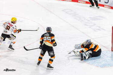Grizzlys Wolfsburg - Löwen Frankfuert - 11.1.26 - 095