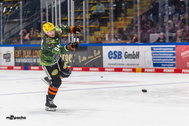 Löwen Frankfurt - Pinguins Bremerhaven - 25.2.26 - 003