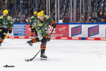 Löwen Frankfurt - Pinguins Bremerhaven - 25.2.26 - 004