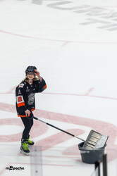 Löwen Frankfurt - Pinguins Bremerhaven - 25.2.26 - 028