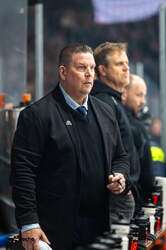 Löwen Frankfurt - Pinguins Bremerhaven - 25.2.26 - 031