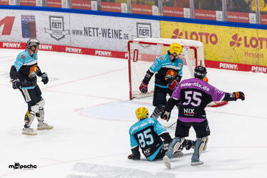 Löwen Frankfurt - Pinguins Bremerhaven - 25.2.26 - 053