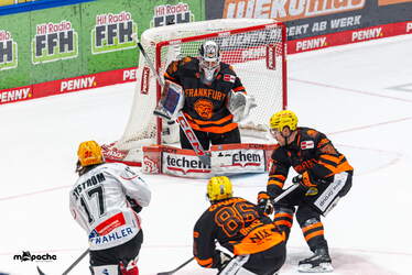 Löwen Frankfurt - Pinguins Bremerhaven - 25.2.26 - 070