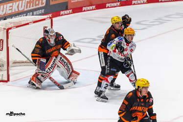 Löwen Frankfurt - Pinguins Bremerhaven - 25.2.26 - 082