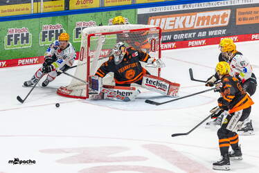Löwen Frankfurt - Pinguins Bremerhaven - 25.2.26 - 084
