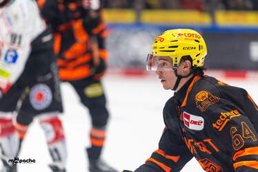 Löwen Frankfurt - Pinguins Bremerhaven - 25.2.26 - 094