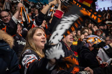 Löwen Frankfurt - Pinguins Bremerhaven - 25.2.26 - 115