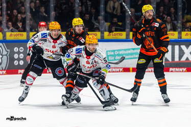 Löwen Frankfurt - Pinguins Bremerhaven - 25.2.26 - 123