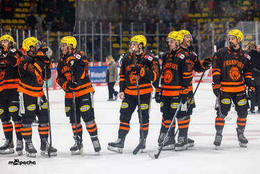 Löwen Frankfurt - Pinguins Bremerhaven - 25.2.26 - 142