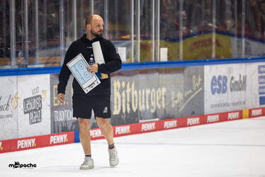 Löwen Frankfurt - Pinguins Bremerhaven - 25.2.26 - 143