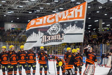 Löwen Frankfurt - Pinguins Bremerhaven - 25.2.26 - 144