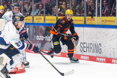 Löwen Frankfurt - Iserlohn Roosters - 6.3.26 - 081