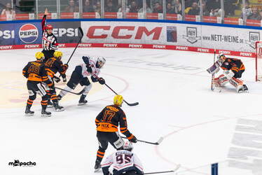 Löwen Frankfurt - Nürnberg Ice Tigers - 15.3.26 - 031