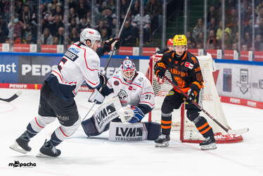 Löwen Frankfurt - Nürnberg Ice Tigers - 15.3.26 - 067