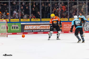 Löwen Frankfurt - Nürnberg Ice Tigers - 15.3.26 - 085