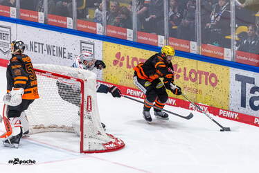 Löwen Frankfurt - Nürnberg Ice Tigers - 15.3.26 - 095