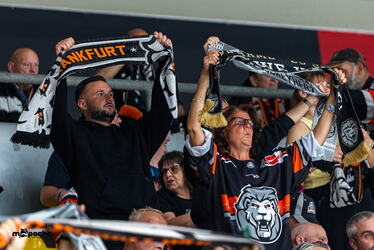 Vorbereitung - Löwen Frankfurt - ERC Ingolstadt - 12.9.26 - 024