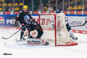Vorbereitung - Löwen Frankfurt - ERC Ingolstadt - 12.9.26 - 036