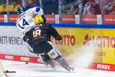 Vorbereitung - Löwen Frankfurt - ERC Ingolstadt - 12.9.26 - 041