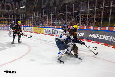 Vorbereitung - Löwen Frankfurt - ERC Ingolstadt - 12.9.26 - 075