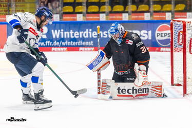 Vorbereitung - Löwen Frankfurt - ERC Ingolstadt - 12.9.26 - 078